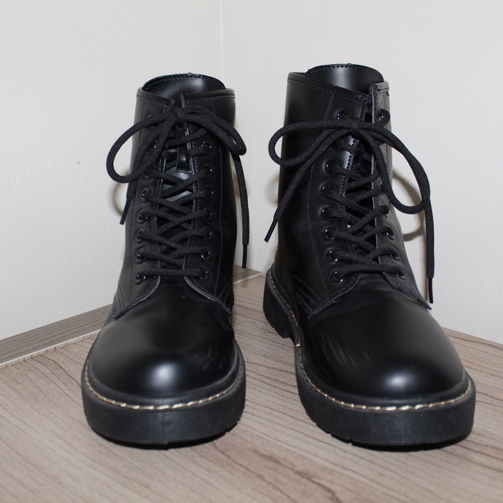 Women’s Black Combat Boots Size 7.5